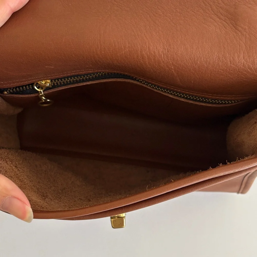 Coach Vintage Brown‎ Leather 9870 Court Crossbody Bag